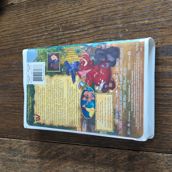 Disney VHS tapes - Picture 6 of 7